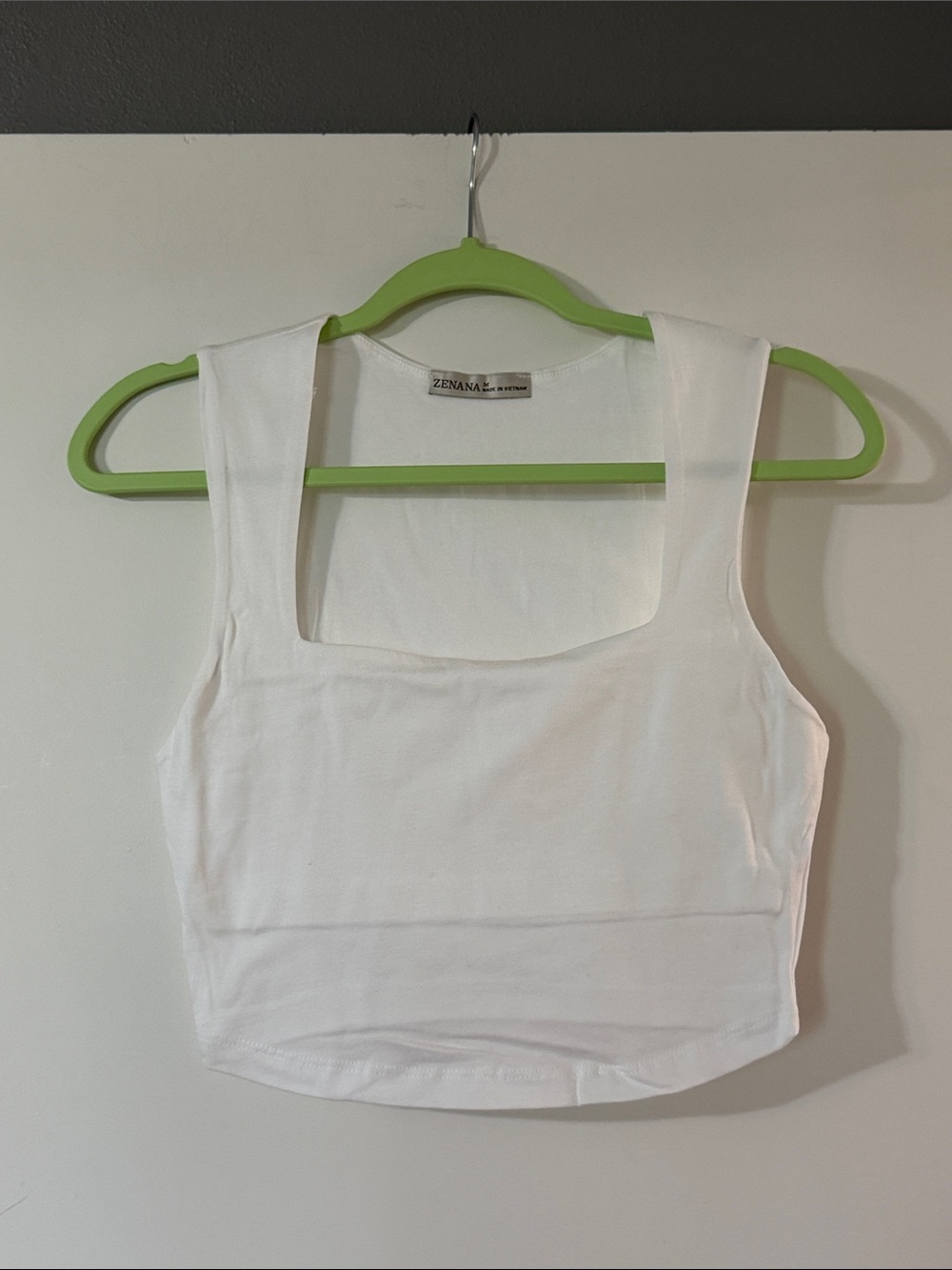 NWOT Zenana Outfitters White Square-Neck Crop Tank